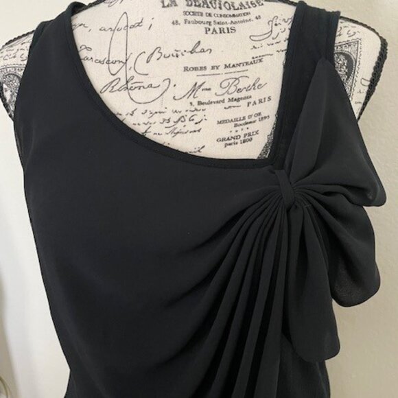 Deletta Swept Away Tank with Bow - Picture 2 of 6